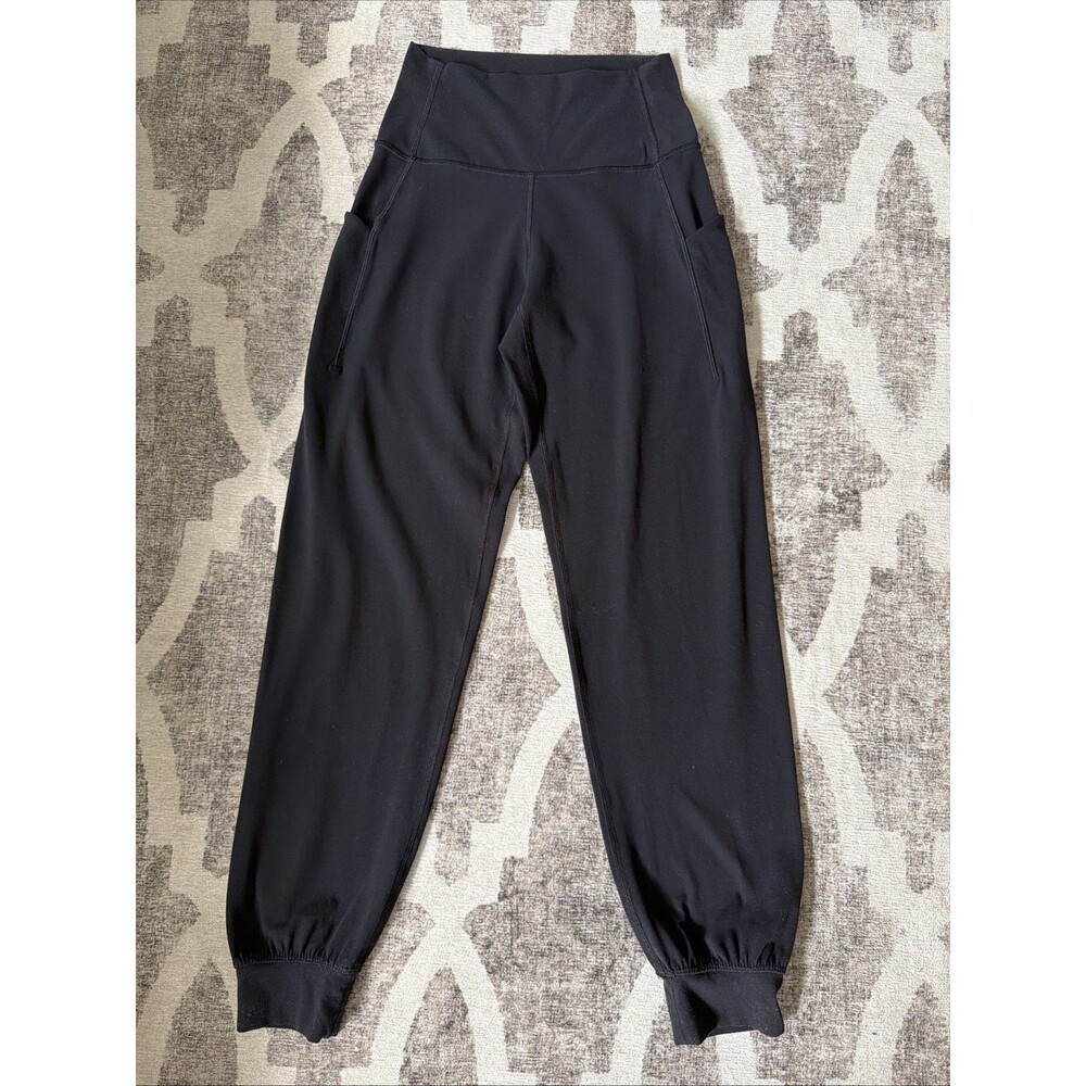 Aritzia TNA Action Leggings Women’s Size X-Small Black Stretch Activewear Basic